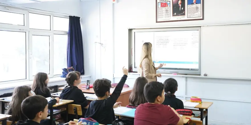 Öğretmenlerin il içi atama takvimi 2025: il içi isteğe bağlı yer değiştirme başvuruları ne zaman başlayacak? 3 Öğretmenlerin il içi atama takvimi 2025: il içi isteğe bağlı yer değiştirme başvuruları ne zaman başlayacak? 3