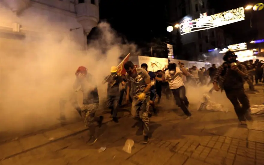 Taksim'de gerginlik 77