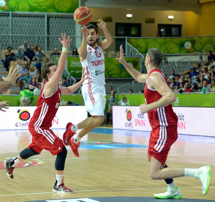 Devler mağlubiyetle kapadı 1