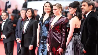 Cannes Film Festivali'nde sinema sektörü çalışanları eylem yaptı