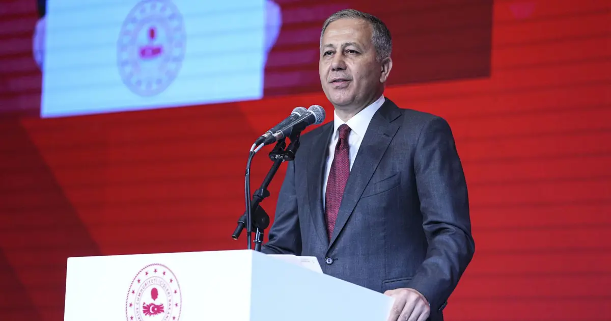 İçişleri Bakanı Yerlikaya: 15 yaş ve üzeri için nasıl bir düzenleme yapılacağını konuşmamız gerekiyor