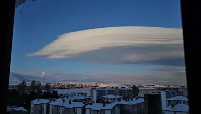 Bitlis semalarında görüldü: Devasa mercek bulutunu gören telefona sarıldı