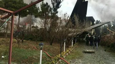 İran'da kargo uçağı düştü: 15 ölü