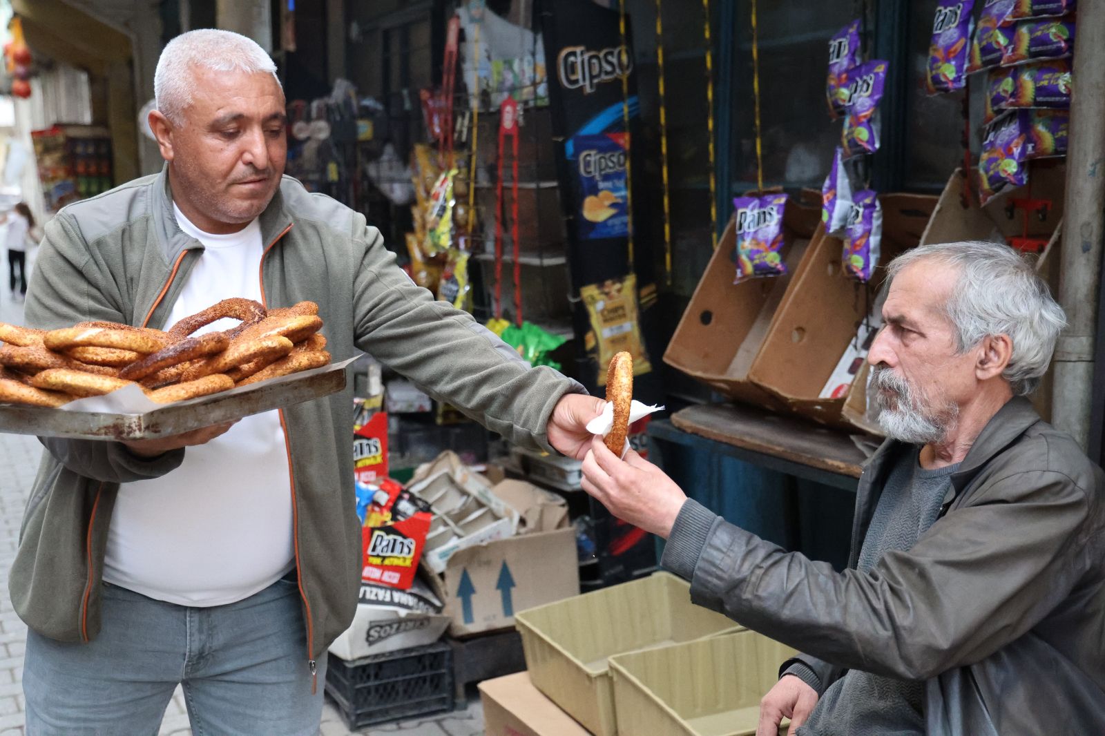20 yıl simit sattı, 49 yaşında mesleğini yapmaya başladı: Yüreklere dokunan başarı hikayesi