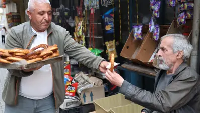 20 yıl simit sattı, 49 yaşında mesleğini yapmaya başladı: Yüreklere dokunan başarı hikayesi