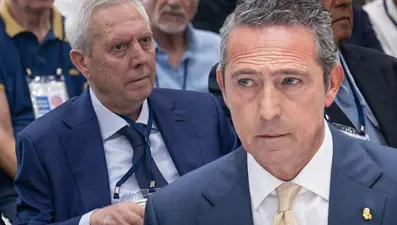 Fenerbahçe Divan Kurulu'nda gergin anlar: Aziz Yıldırım'dan adaylık açıklaması