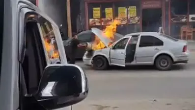 Hareket halindeki araçta yangın