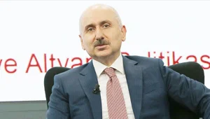 Bakan Karaismailoğlu: Uçak, tren ve otobüsü birbirine entegre etmek için yoğun bir çalışmamız var Bakan Karaismailoğlu: Uçak, tren ve otobüsü birbirine entegre etmek için yoğun bir çalışmamız var