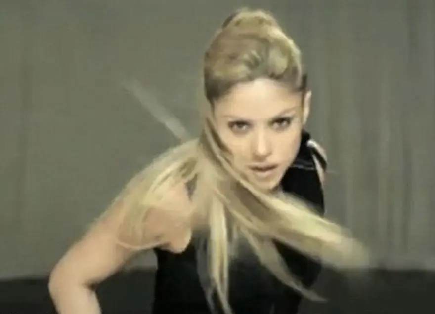 Shakira yine çamur içinde Shakira yine çamur içinde