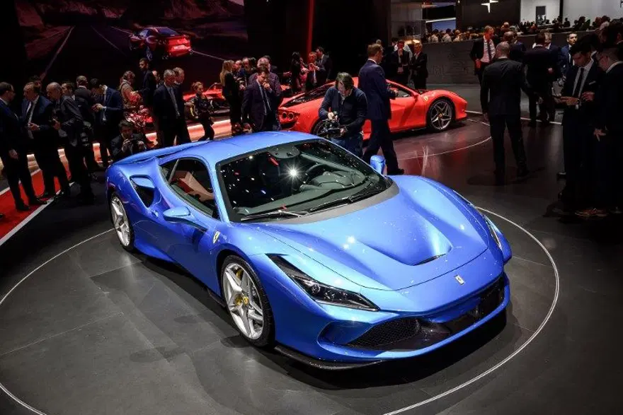 Cenevre’de Ferrari’den F8 Tributo tanıtımı 2 Cenevre’de Ferrari’den F8 Tributo tanıtımı 2