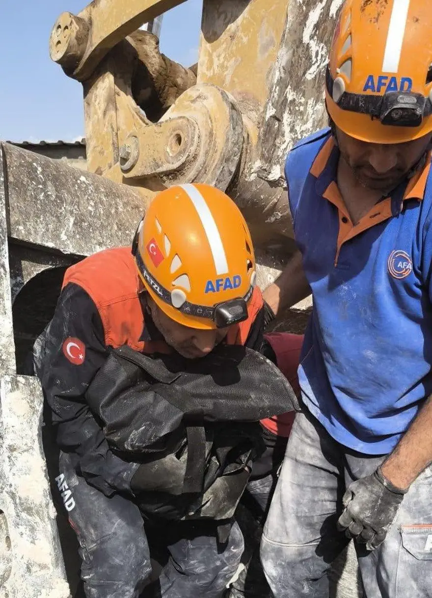 2 yaşındaki Mustafa’nıncansız bedeni, 10 saat sonra 8 metrelik kuyuda bulundu 4