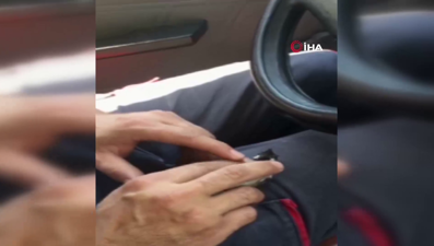 Otomobiliyle çarptığı serçeyi hayata döndürdü