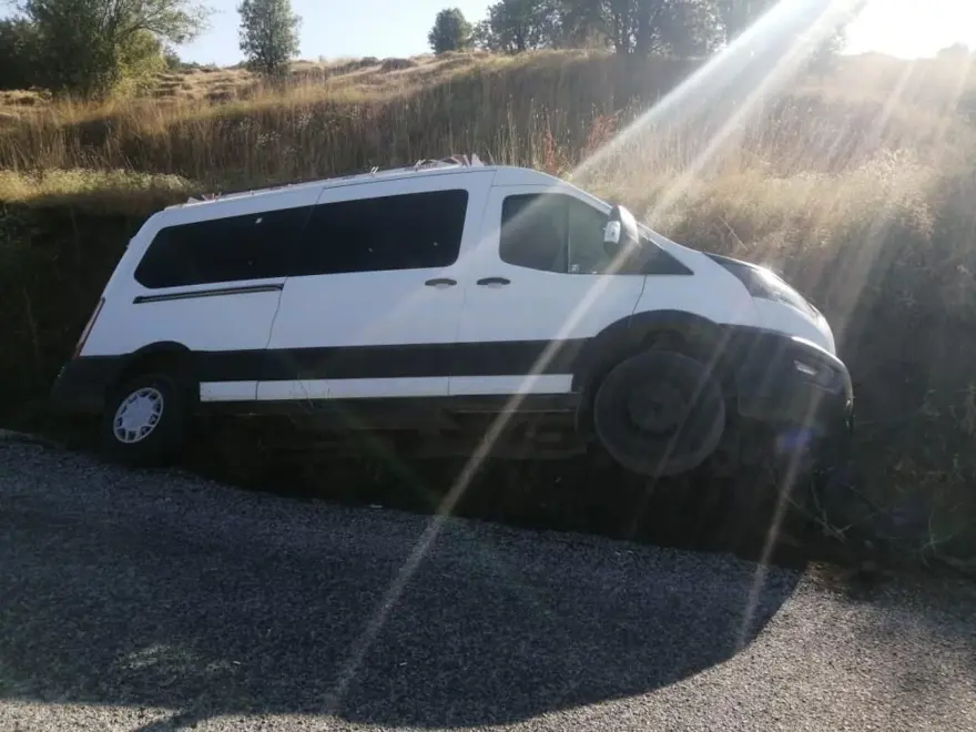 Bingöl’de minibüs devrildi: 12 yaralı Bingöl’de minibüs devrildi: 12 yaralı