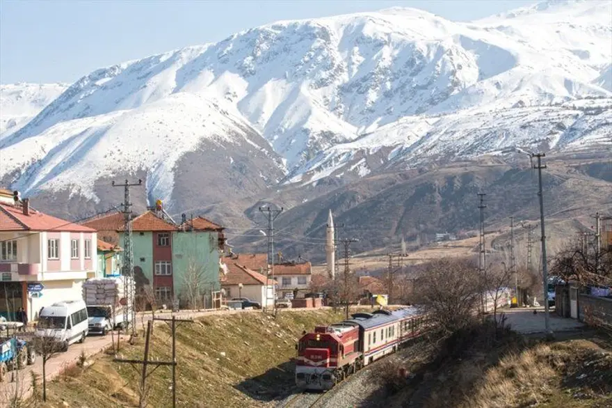 kurtalan ekspresi, güney kurtalan ekspresi, barış manço, güney treni, kurtalan treni 13