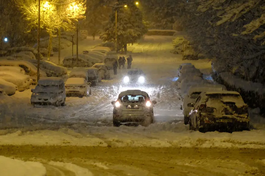 Ankara beyaza büründü, sırada İstanbul var 19 Ankara beyaza büründü, sırada İstanbul var 19