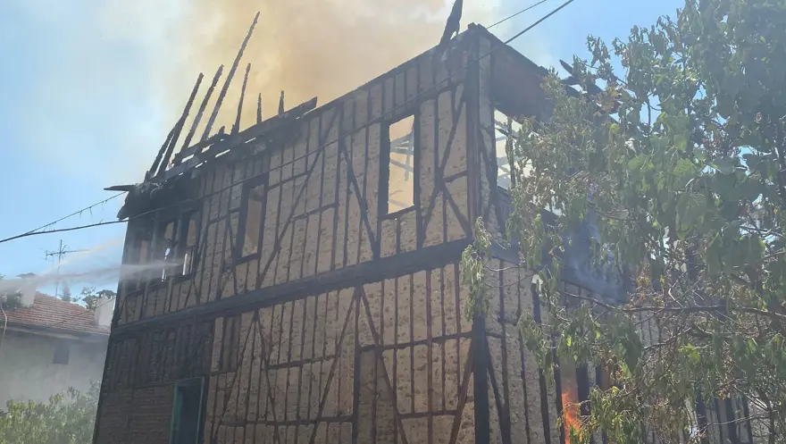 Safranbolu'da tarihi konakta yangın 1