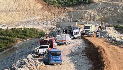 Baraj göleti inşaatında göçük: 1 işçi hayatını kaybetti