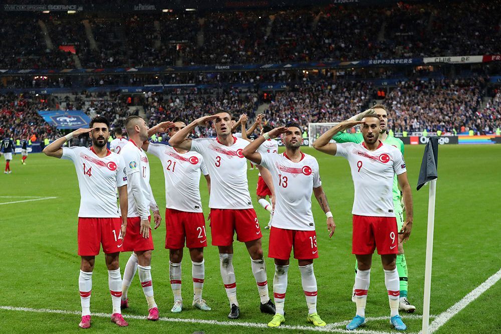 Günün spor manşetleri (15 Ekim 2019)