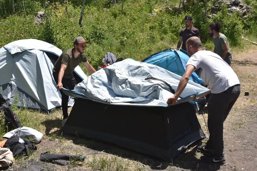 Kampçıların yeni gözdesi: Nemrut Krater Gölü 5 Kampçıların yeni gözdesi: Nemrut Krater Gölü 5