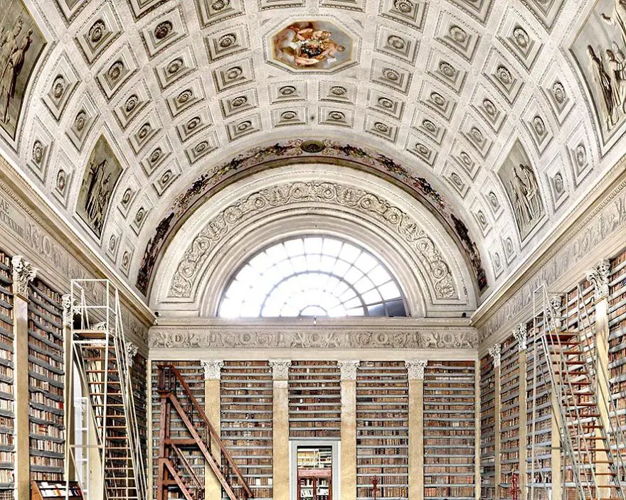 Palatina Kütüphanesi, Parma, İtalya 27