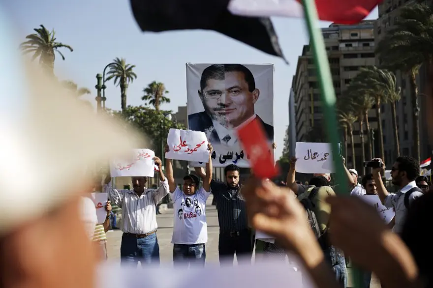 Mursi'ye 'istifa et' isyanı 