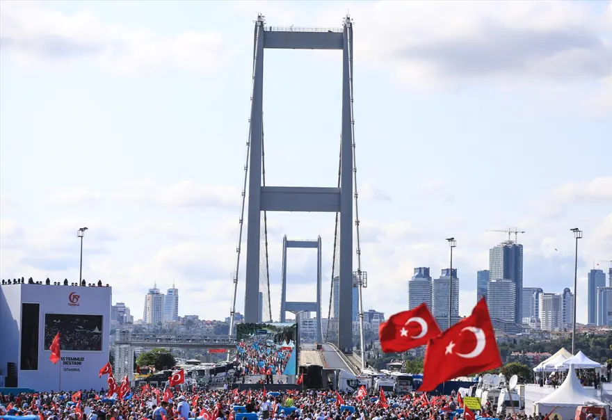 12.00'DE KAPATILDI 7 12.00'DE KAPATILDI 7