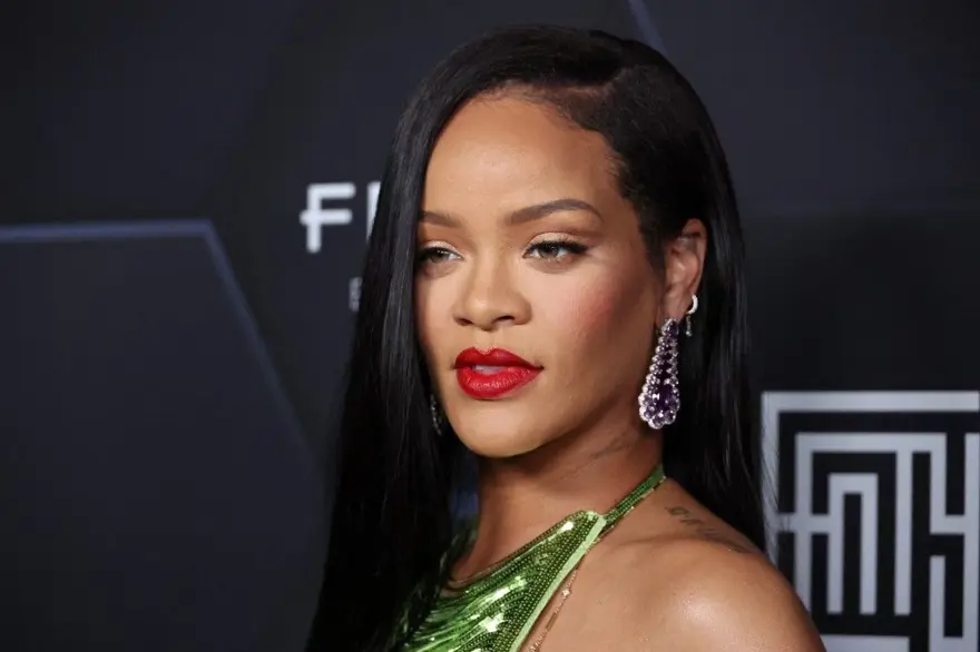 2023 Super Bowl'da Rihanna sahne alacak 2