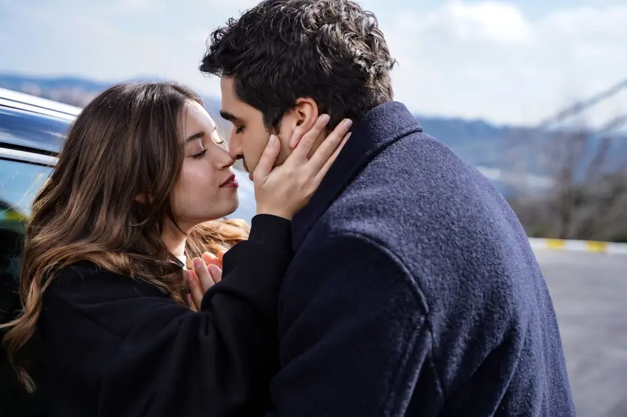 Afra Saraçoğlu yanıtladı: Seyran ve Ferit neden bu kadar sevildi? 