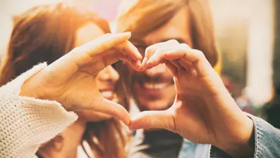 Kadınların ilişkide beklediği 8 anlamlı hareket