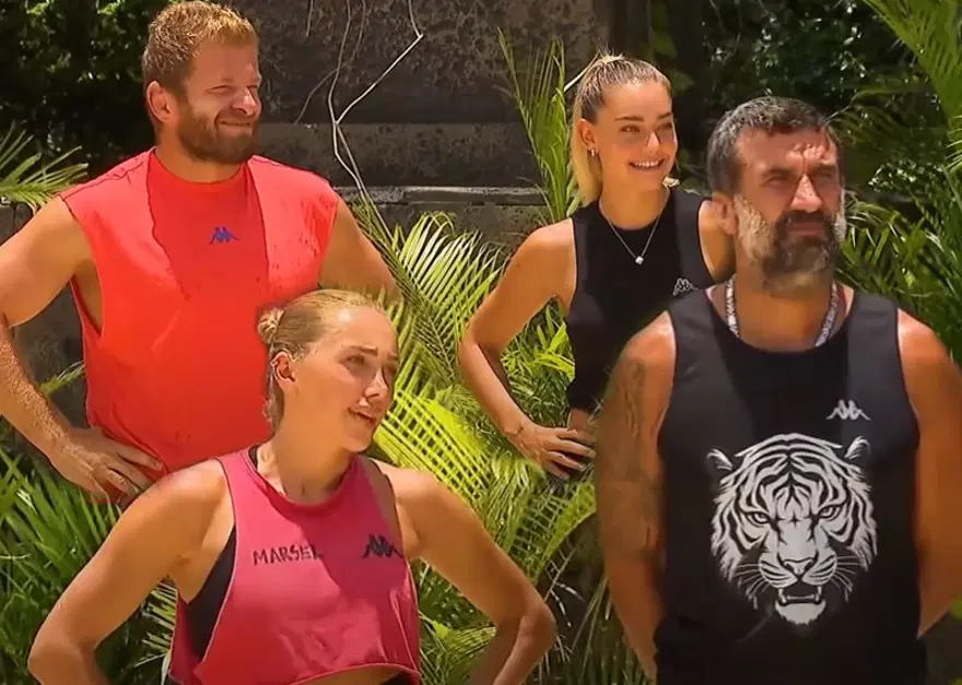 Survivor'da şaşırtan veda: Gözyaşlarını tutamadı Survivor'da şaşırtan veda: Gözyaşlarını tutamadı