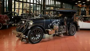 Asırlık Dodge Rahmi M. Koç Müzesi'nde