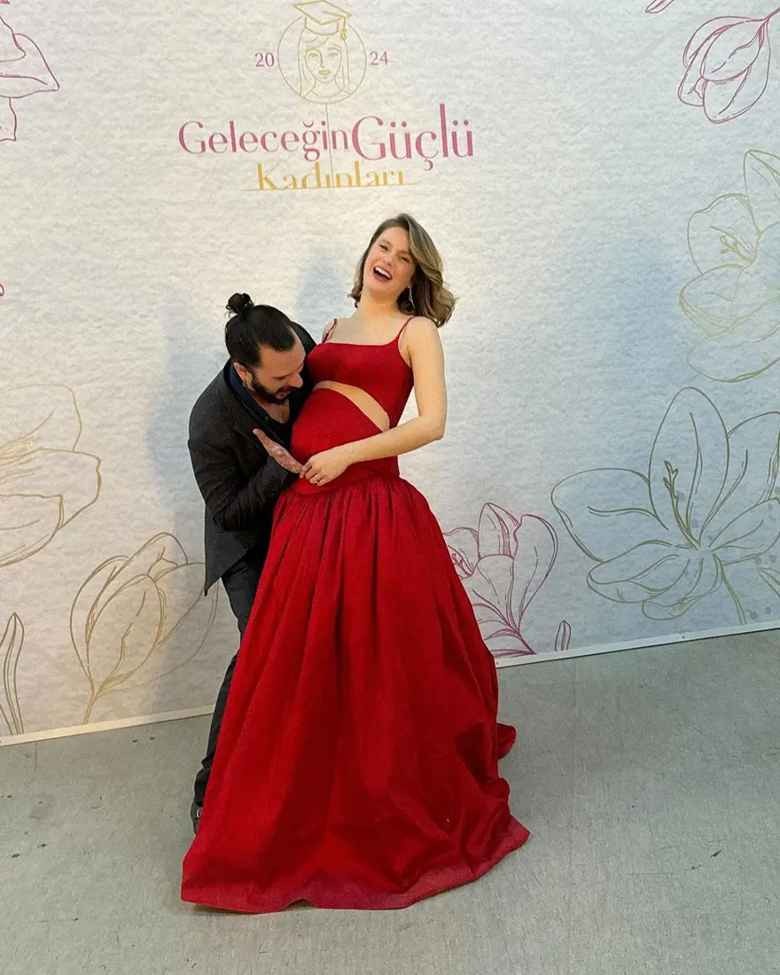 Kızı Luna'ya kavuşan Burcu Biricik setlere dönecek mi? 1