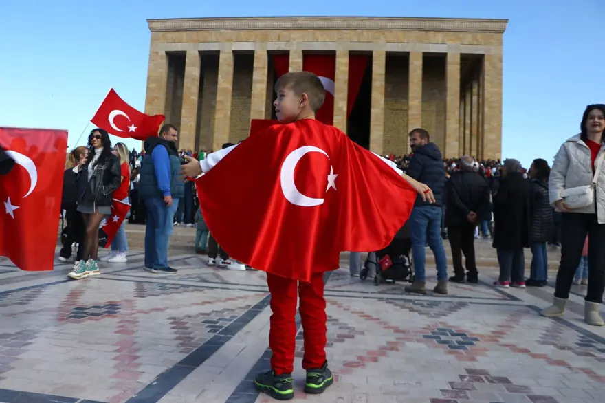 Anıtkabir'de Cumhuriyet coşkusu: Binler Atatürk'e koştu 5
