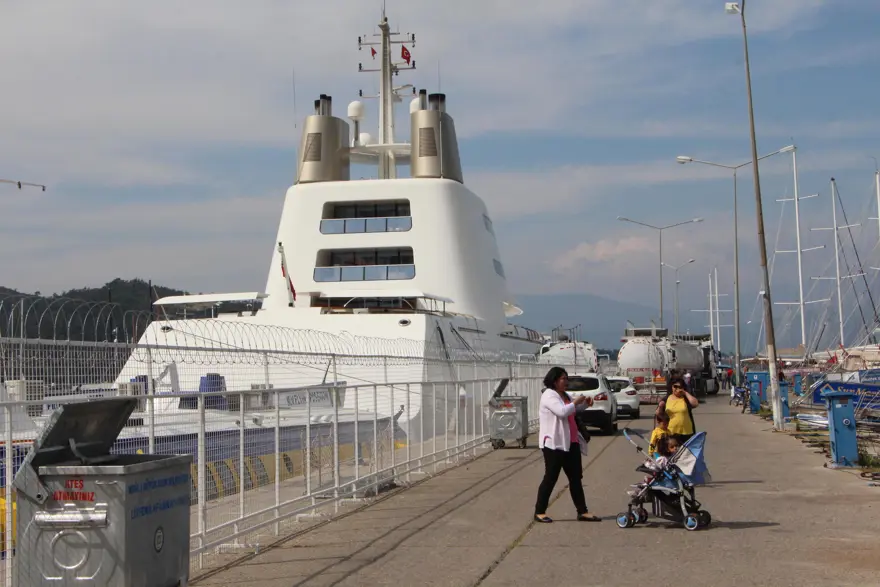 Rus milyarderin mega yatına 1 milyon liralık yakıt 