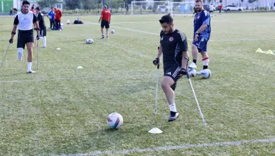 Televizyonda izleyip hayalini kurdu: Milli takım için mücadele ediyor