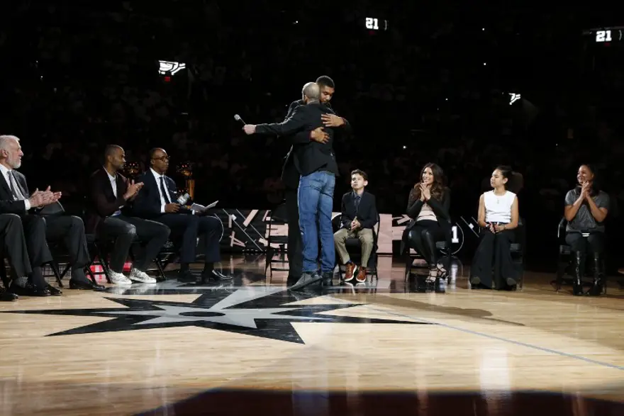 Tim Duncan'a büyük onur 6 Tim Duncan'a büyük onur 6