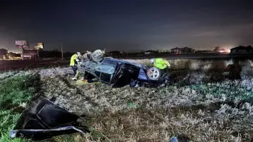 Otomobil takla attı: İki yaralı