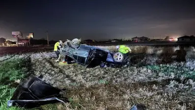 Otomobil takla attı: İki yaralı