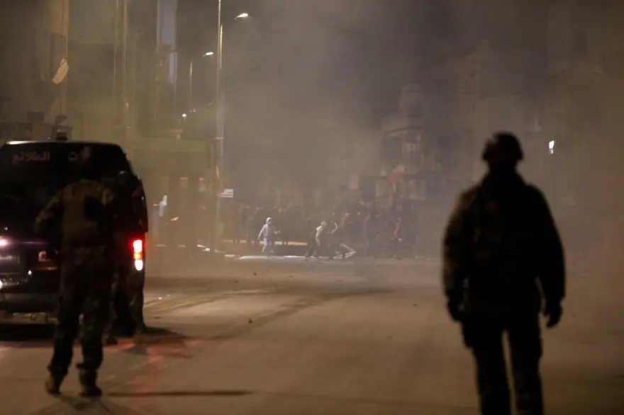 Tunus'ta protestolar 5. gününde: 632 gözaltı 11