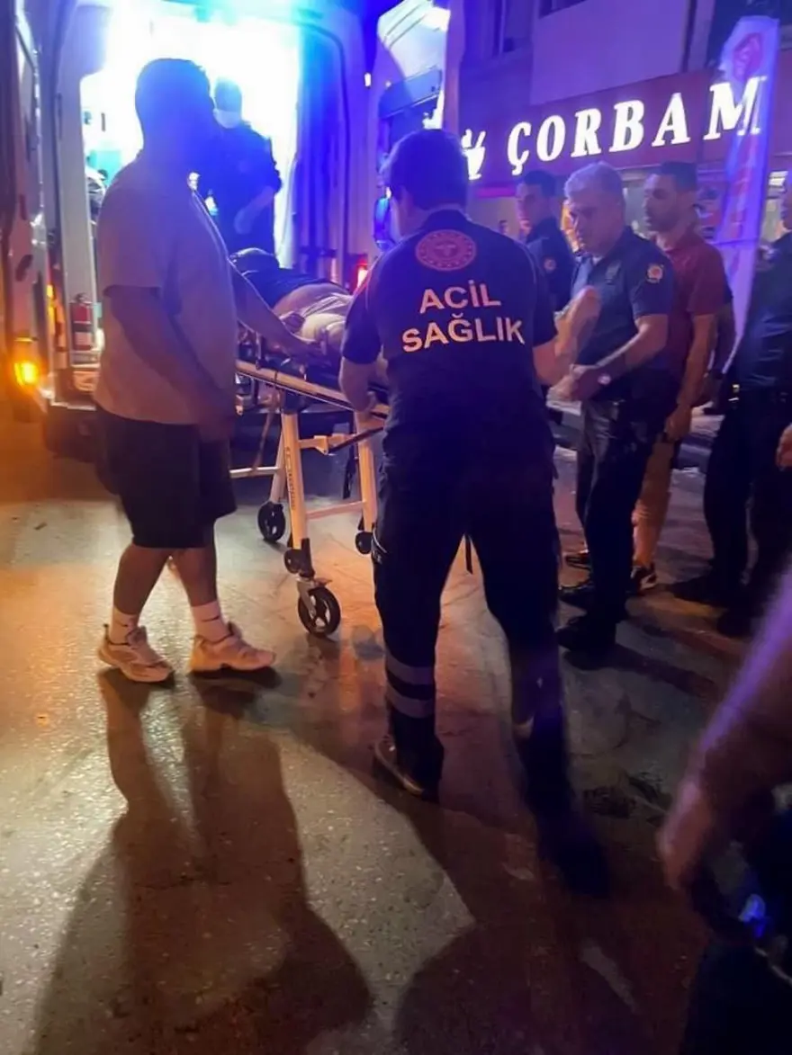 Restoran önünde silahlı kavga 2 Restoran önünde silahlı kavga 2