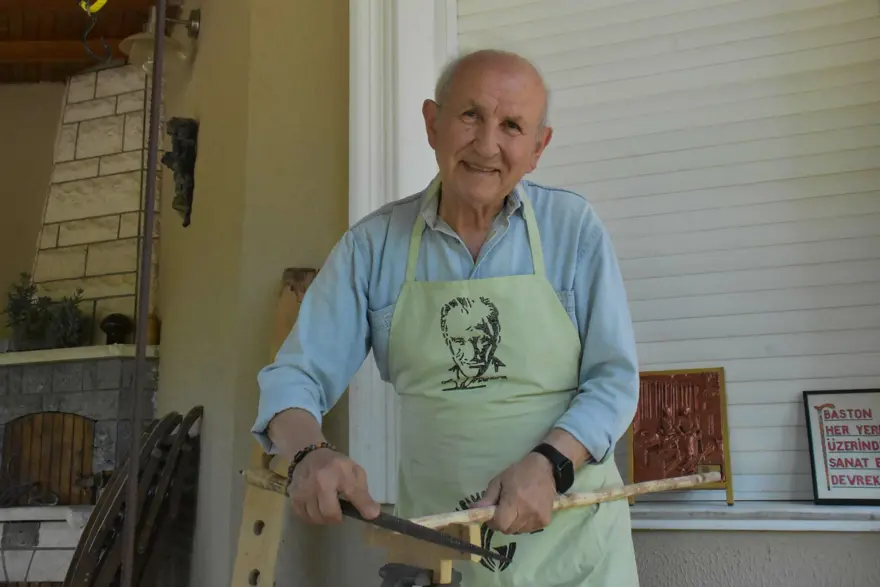 Tayini çıktığı Devrek'te öğrendiği baston yapımını 37 yıldır sürdürüyor 4