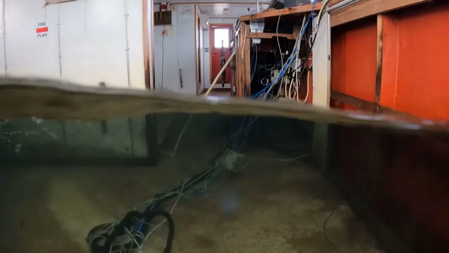 'Hayalet gemi' su altından görüntülendi 6