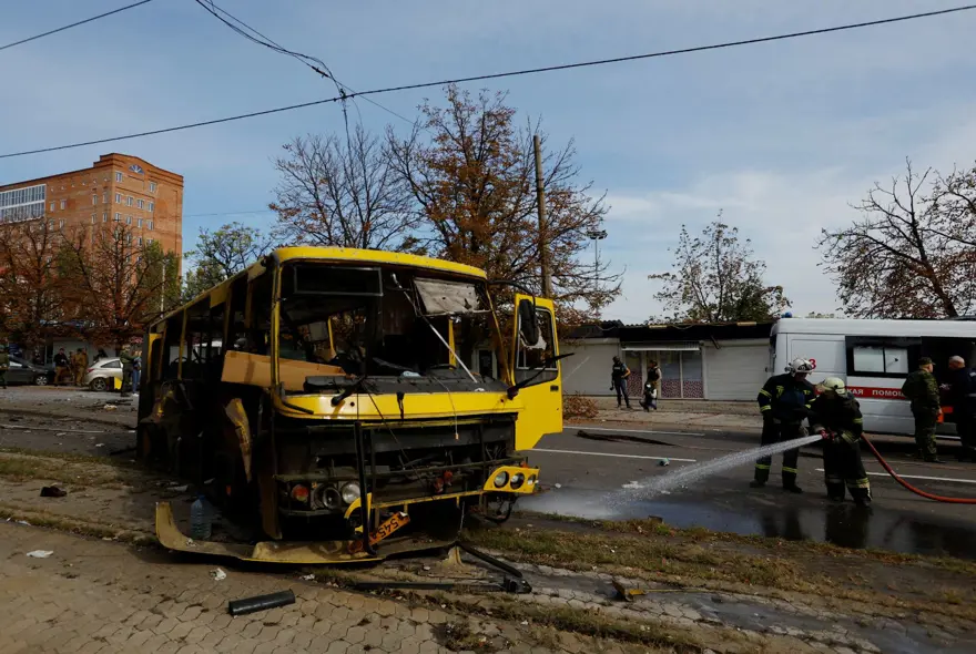 DONETSK’TE SULAR ISINIYOR 8