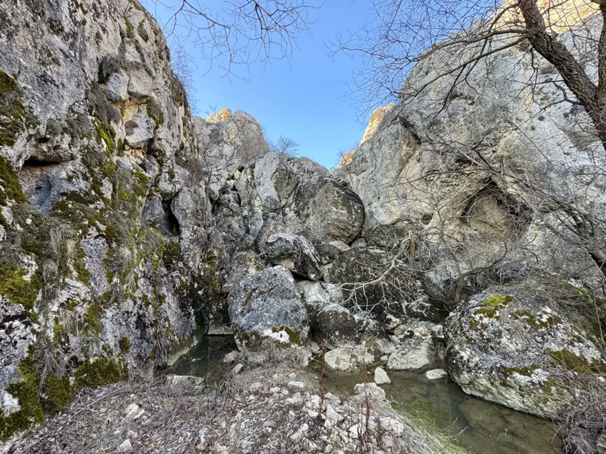 Gelinkayası Şelalesi'nde korkutan görüntü 6 Gelinkayası Şelalesi'nde korkutan görüntü 6