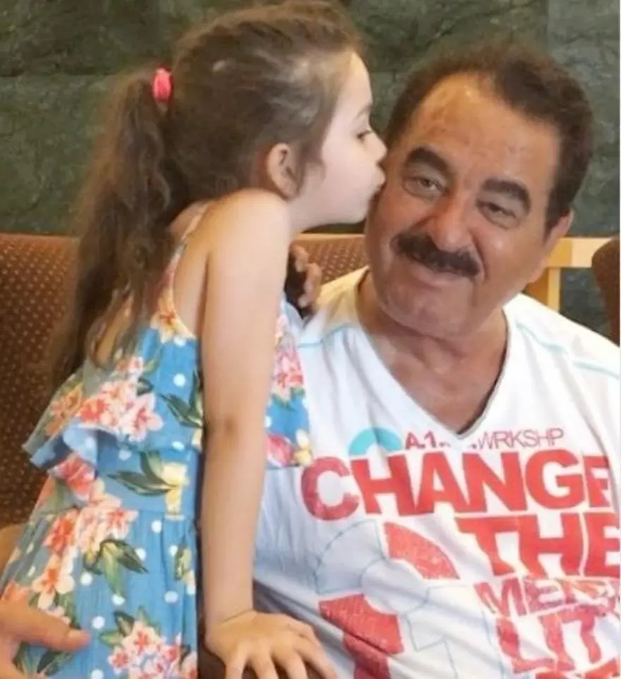 Ricky Martin dördüncü kez baba oldu (Ünlü babalar ve çocukları) 18 Ricky Martin dördüncü kez baba oldu (Ünlü babalar ve çocukları) 18