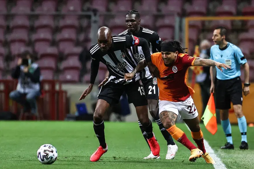 Galatasaray ve Fenerbahçe kazandı, zirve yarışı kızıştı 8
