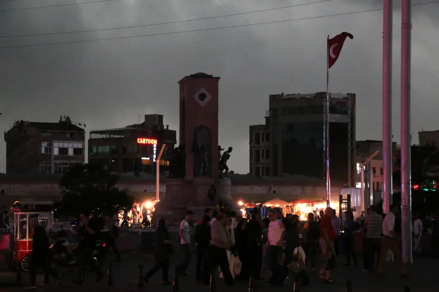 İstanbul'da etkili yağış (20 dakikalık kabus) 24