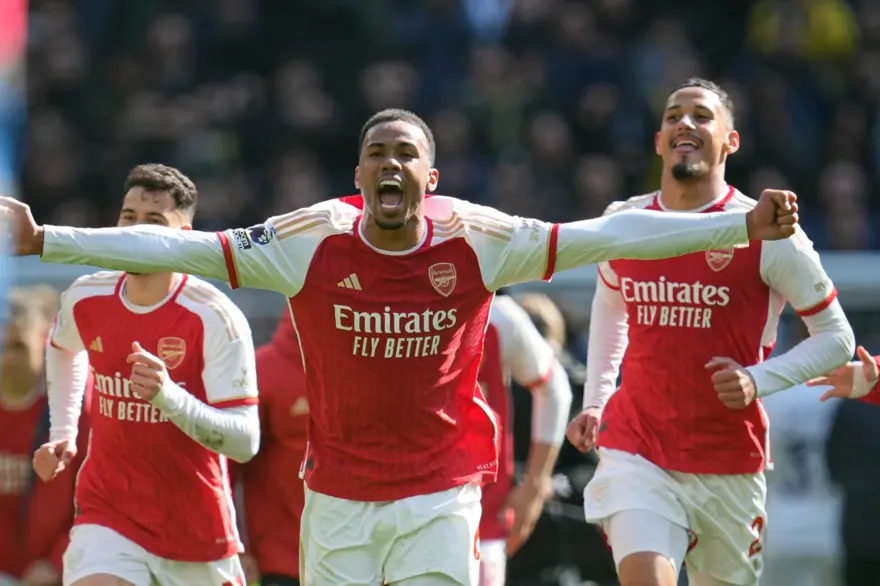 8. ARSENAL 9