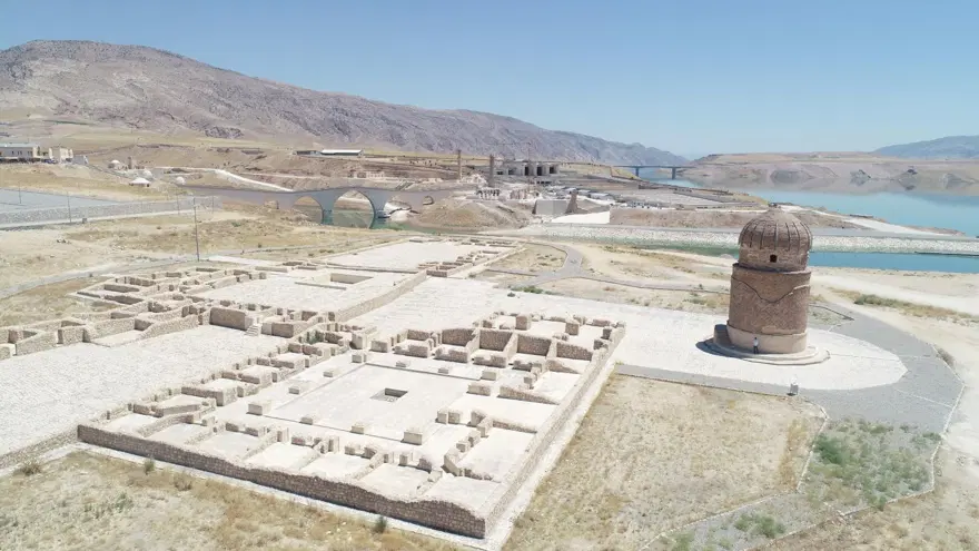 Su altında kalan 12 bin yıllık Hasankeyf, teknelerle gezilecek 7