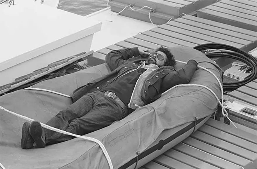 Ünlülerin dikkat çeken eski fotoğrafları 25